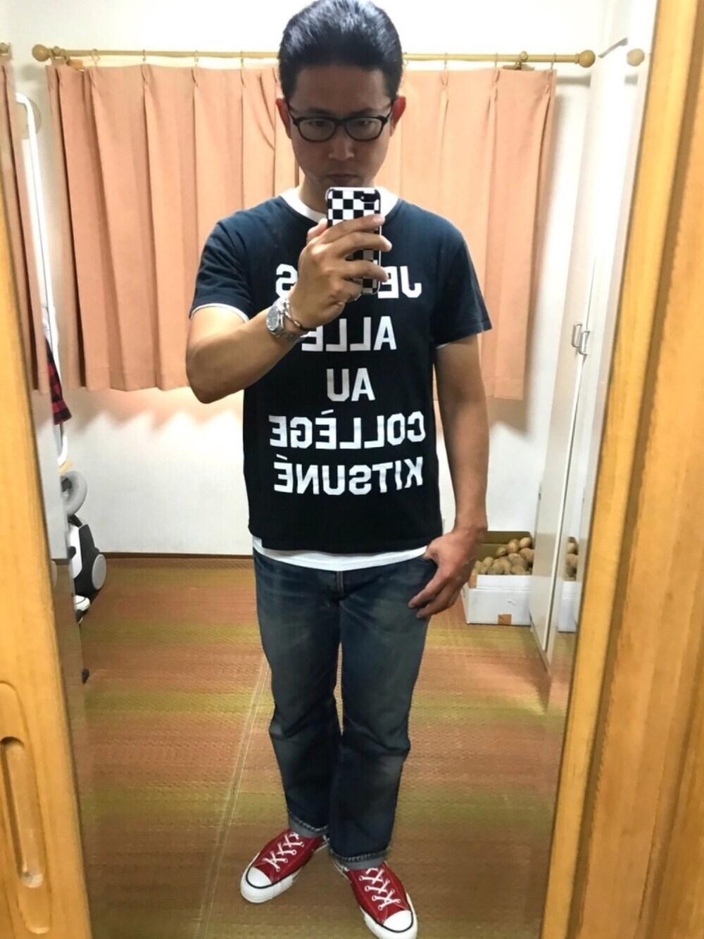 「Tシャツ×デニム、シンプルコーデ、メゾン キツネ(MAISON KITSUNE)、Tシャツ重ね着、コンバース、アメカジ」｜「999.9のアイテム（メガネ、ブラック系）」を使った、おたっし🐷さん（メンズ・174cm）の夏コーディネートの1枚目の写真