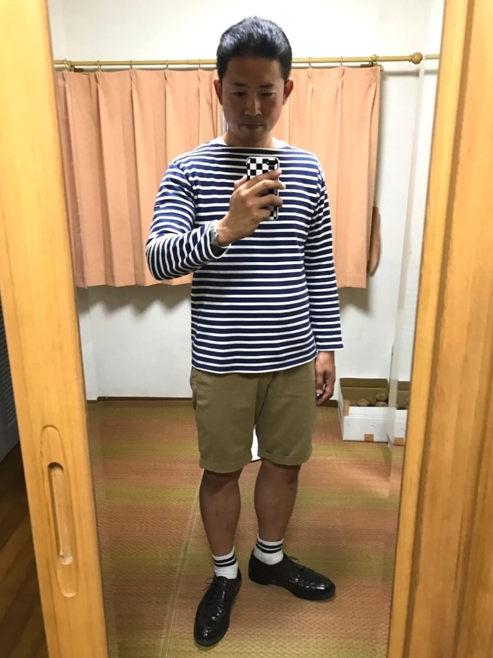 「シンプルコーデ、ボーダートップス、セントジェームス、ショートパンツ、ラインソックス、ローファー」｜「SAINT JAMESのアイテム（Tシャツ/カットソー、ブルー系）」を使った、おたっし🐷さん（メンズ・174cm）の夏コーディネートの1枚目の写真