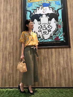 「マスタード」｜「アイテム（アンサンブル）」を使った、Ayumiさん（レディース・168cm）の秋コーディネート