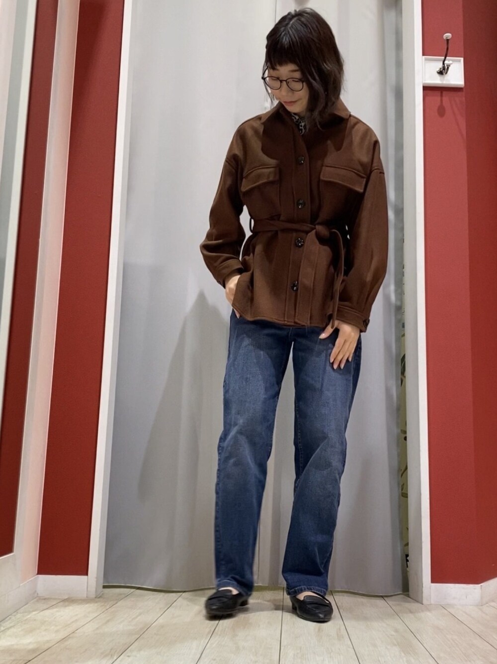 「オトナカジュアル、秋服、シューラルー、CPOジャケット、デニムパンツ、プチプラ、秋のカフェオレコーデ、高身長コーデ、メンズライク、お洒落さんとつながりたい」｜「Cutie Blondeの【S-L/サスティナブル】ハイライズワイドストレートデニム（デニムパンツ、ブルー系）」を使った、Ayumiさん（レディース・168cm）の秋コーディネートの1枚目の写真