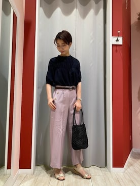 「アイテム（サンダル、ゴールド系）」を使った、Ayumiさん（レディース・168cm）の春コーディネート