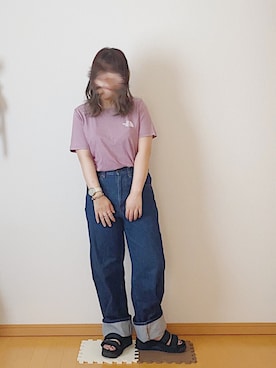 「UNIQLO（ユニクロ）のハイライズワイドストレートジーンズ（デニムパンツ）」を使った、@yaさん（レディース・150cm）の夏コーディネート