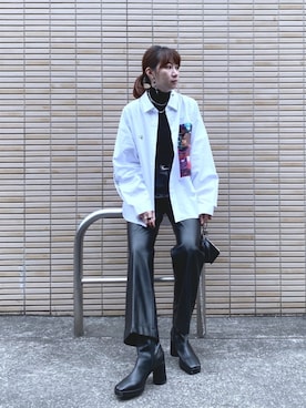 「コラボレーション」｜「アイテム（アクセサリー）」を使った、inhhhan®さん（レディース・165cm）の冬コーディネート
