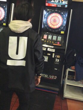 「UNDERCOVER（アンダーカバー）のアイテム（その他アウター）」を使った、takuyaさん（メンズ・177cm）の春コーディネート