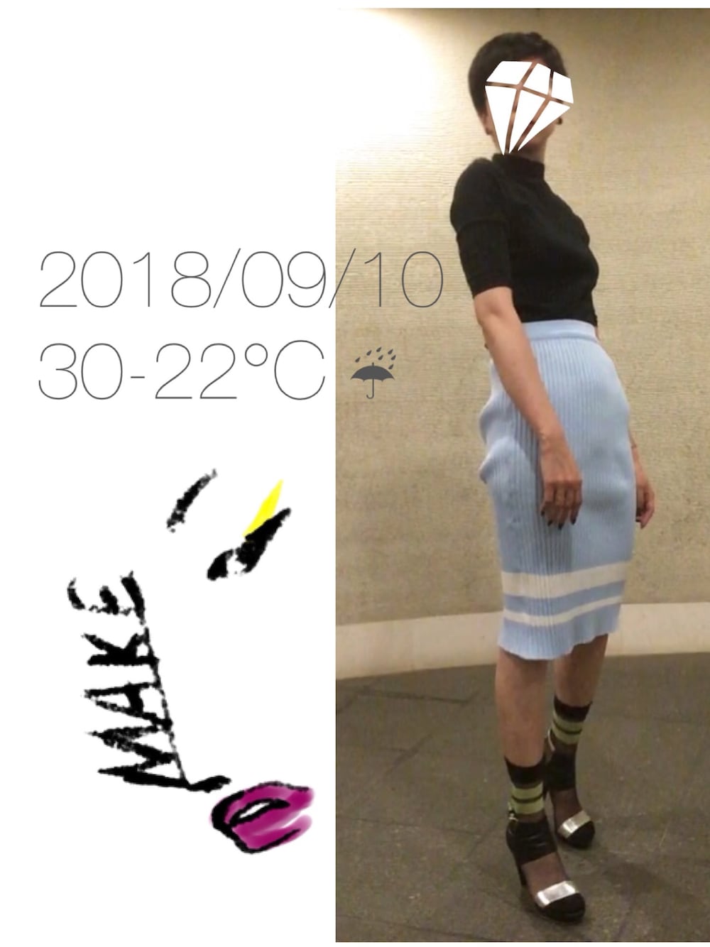 「シルバーサンダル、透け感、シースルーソックス、リブスカート、スタンドネック、タイトシルエット」｜「Bershkaのアイテム（Tシャツ/カットソー、ブラック系）」を使った、hingeさん（レディース・161cm）の秋コーディネートの1枚目の写真