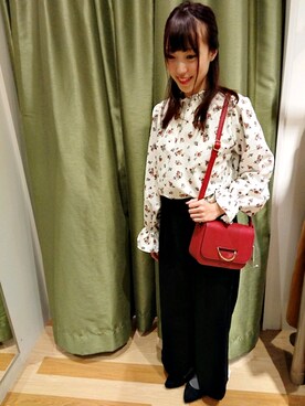 「Green　Parks（グリーンパークス）の・リブカットワイドパンツ（その他パンツ）」を使った、Rina さん（レディース・156cm）の秋コーディネート