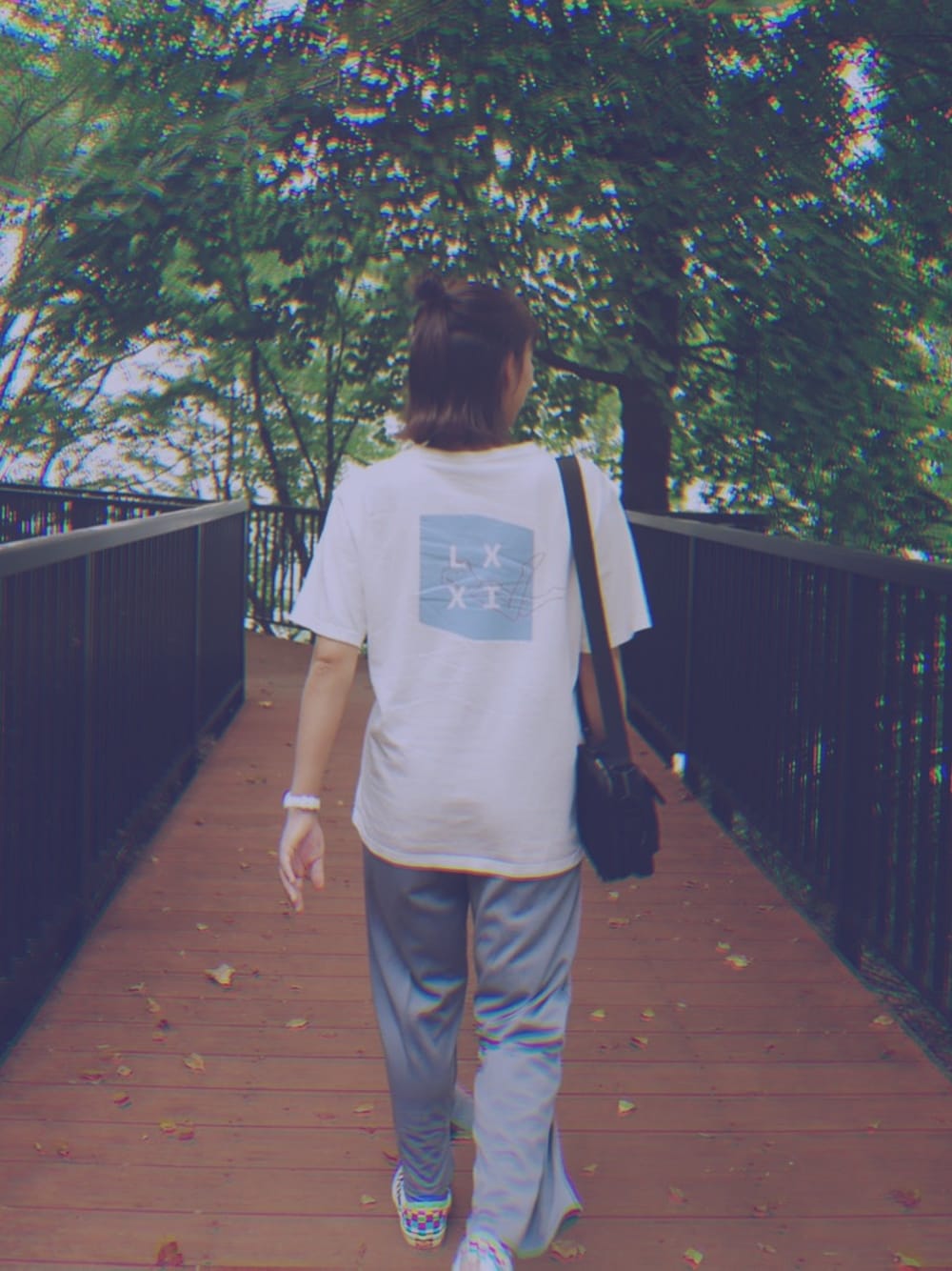 「POWER TO THE PEOPLEの【POWER TO THE PEOPLE × Lxxi】ダブルネーム リクシィコラボ ビッグシルエット オリジナルロゴプリント刺繍 天竺 半袖Tシャツ（Tシャツ/カットソー、ホワイト系）」を使った、ｱｲﾁｬｿさん（レディース・158cm）の夏コーディネートの1枚目の写真