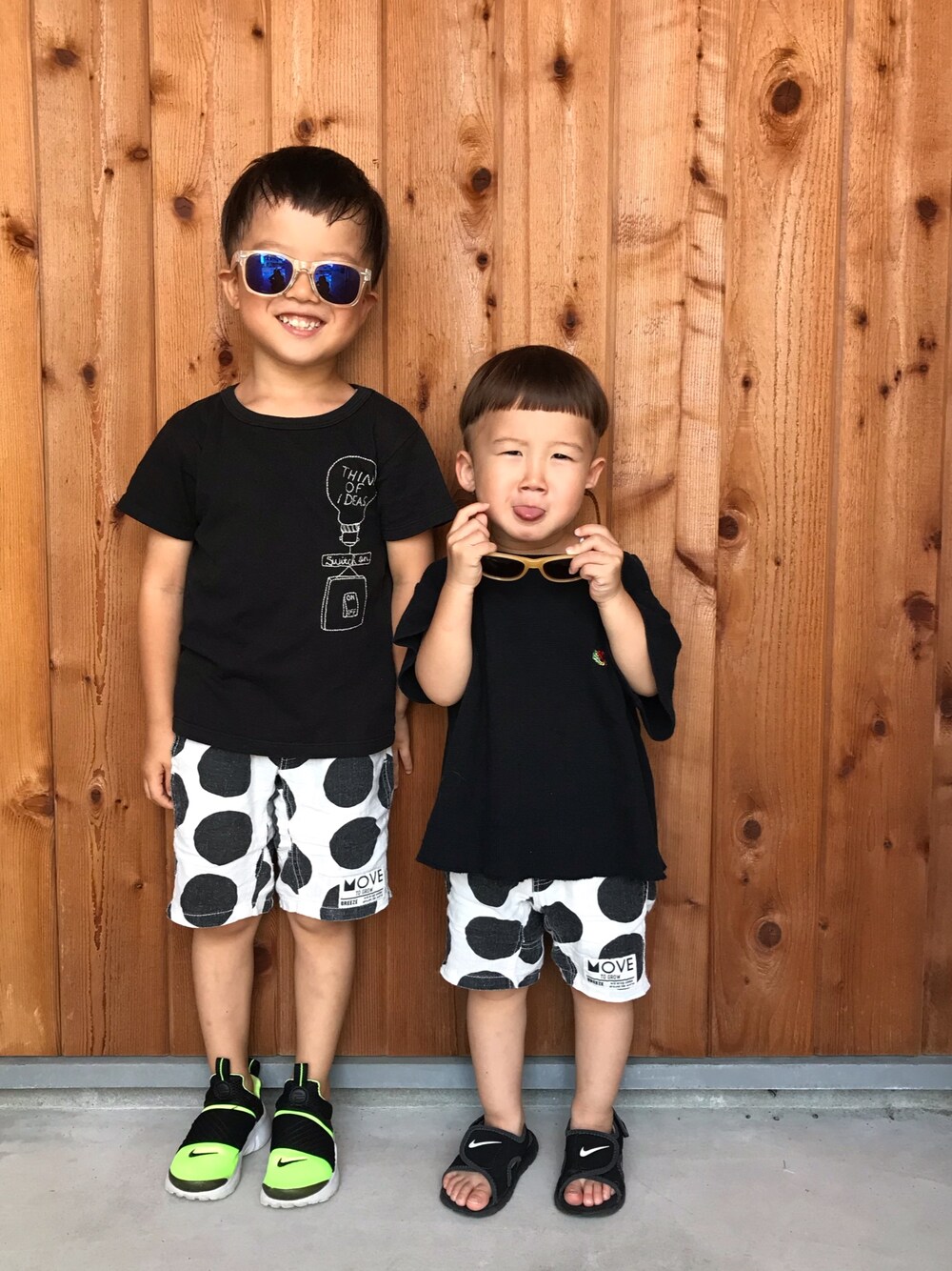 「モノトーン、ドット、リンクコーデ、兄弟、男の子コーデ、4歳、2歳」｜「BREEZEのアイテム（その他パンツ、ホワイト系）」を使った、H☺︎Kさん（キッズ・90cm）の夏コーディネートの1枚目の写真