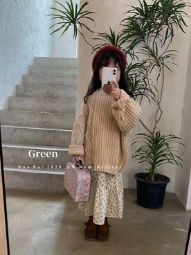 「wuのアイテム（ニット/セーター、ベージュ系）」を使った、yanyanさん（レディース）の夏コーディネート