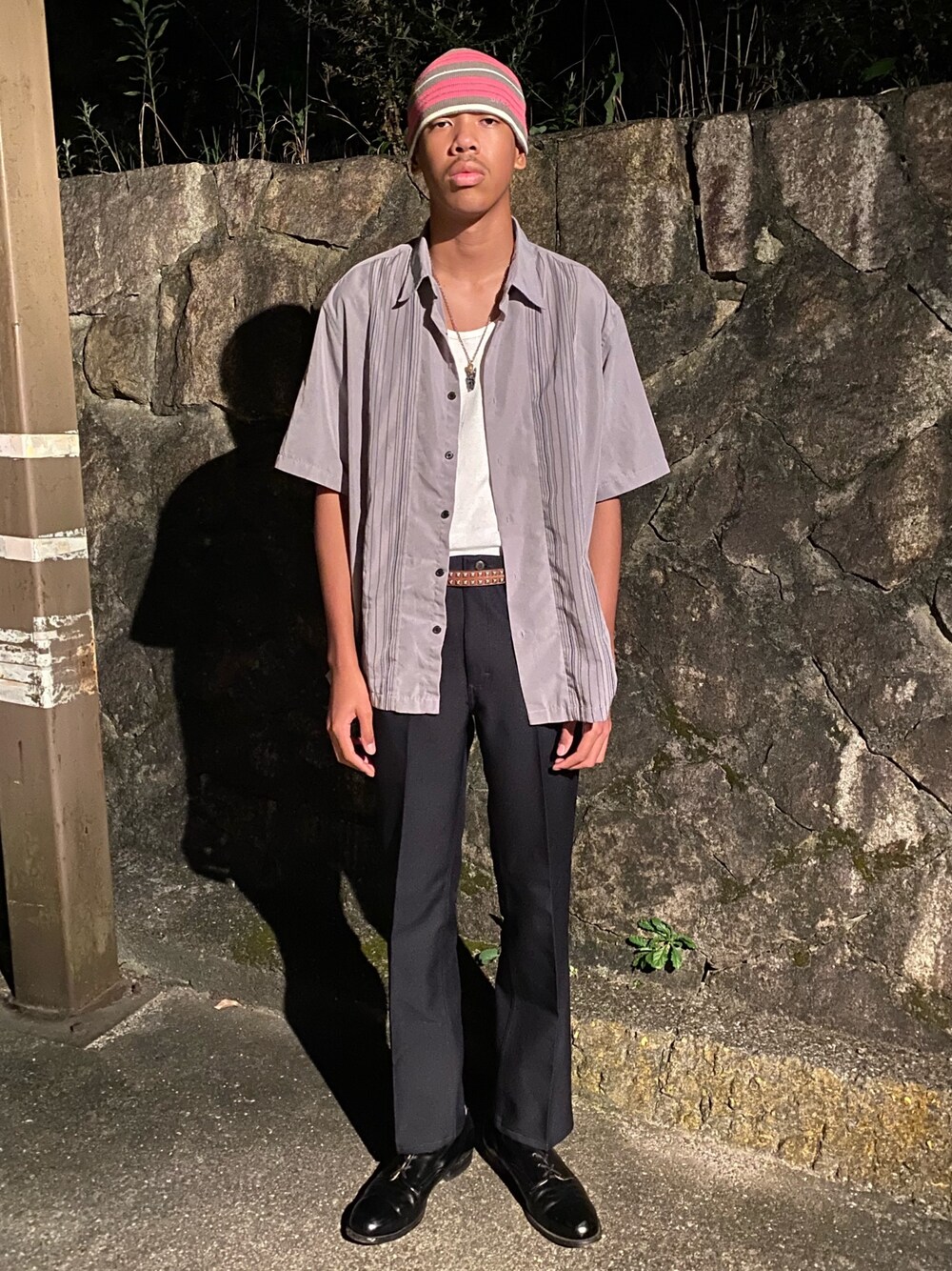 「GANRYUのアイテム（ヘアバンド、ピンク系）」を使った、ちびくろさんぼさん（メンズ・190cm）の夏コーディネートの1枚目の写真