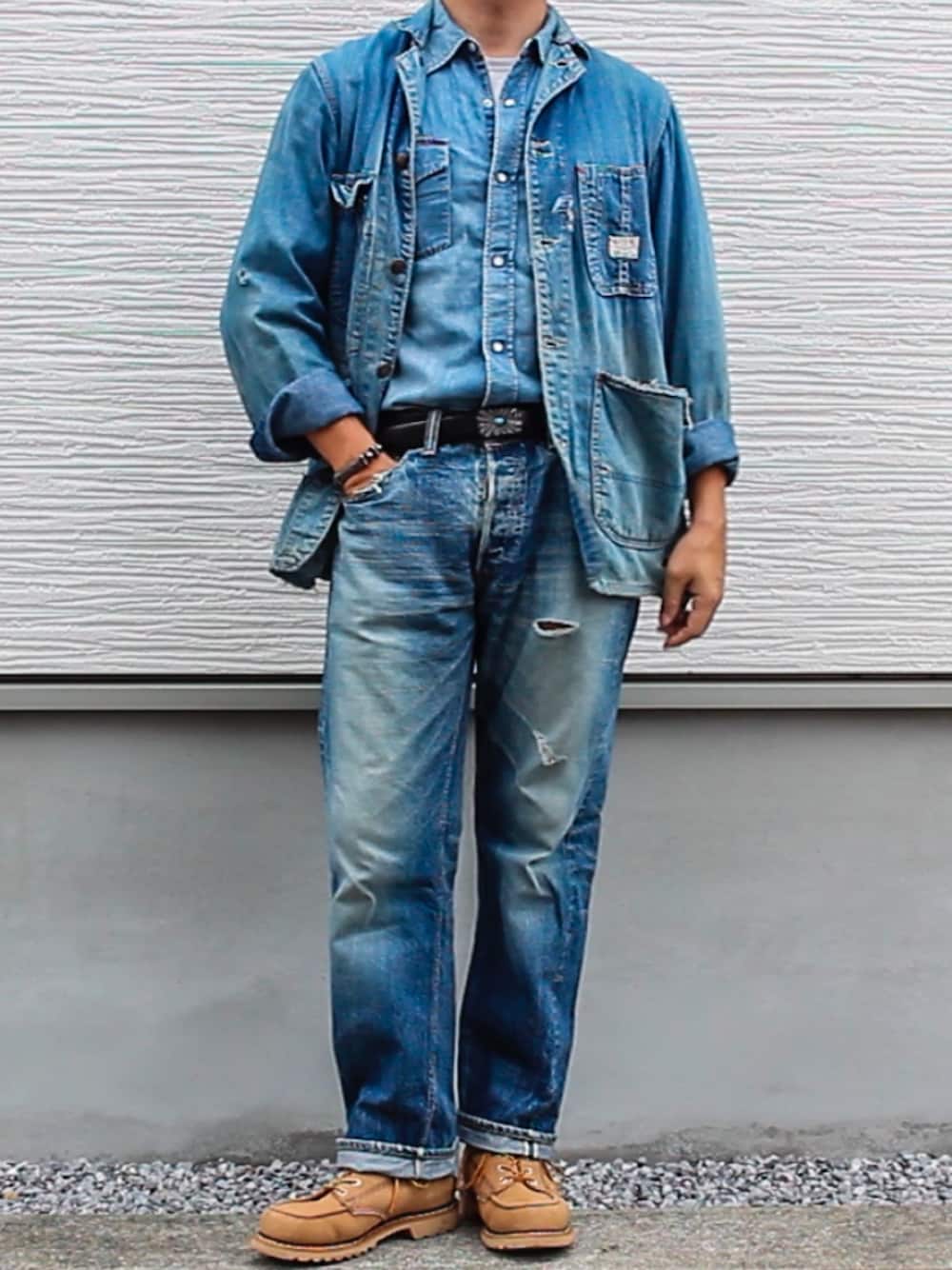 「オールドアメリカン、秋のコーデ、60年代、デニムオンデニム、デニデニ、ラギッド、アメカジ、アメカジコーデ」｜「DUBBLEWORKSのアイテム（デニムパンツ、ブルー系）」を使った、goemonsantakuさん（メンズ・172cm）の秋コーディネートの1枚目の写真