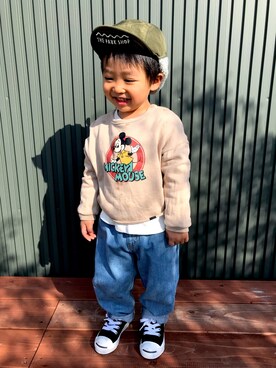 「ジャックパーセル」｜「アイテム（スウェット）」を使った、Togoさん（キッズ・90cm）の冬コーディネート