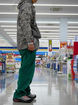 「Kinetics（キネティクス）のアイテム」を使った、おまめくんさん（メンズ・168cm）の冬コーディネート