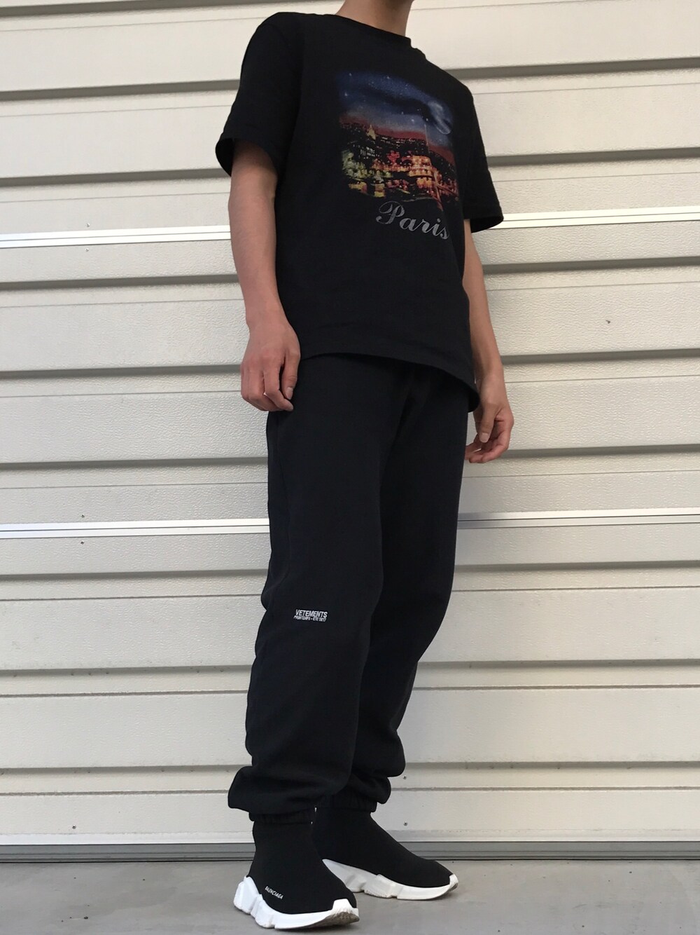「vetements、BALENCIAGA、new、demnagvasalia」｜「VETEMENTSのアイテム（その他パンツ、ブラック系）」を使った、yu-sukeさん（メンズ・167cm）の夏コーディネートの1枚目の写真