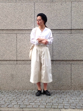 「ARTEPOVERA（アルテポーヴェラ）のアイテム」を使った、OMNIGOD代官山さん（レディース・168cm）の春コーディネート