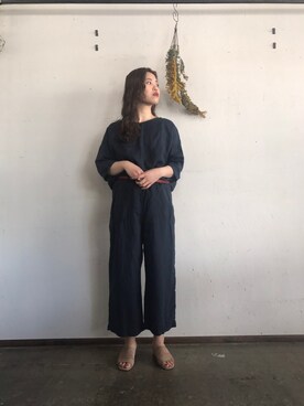 「OMNIGOD（オムニゴッド）のアイテム（パンツ）」を使った、OMNIGOD代官山さん（レディース・168cm）の春コーディネート