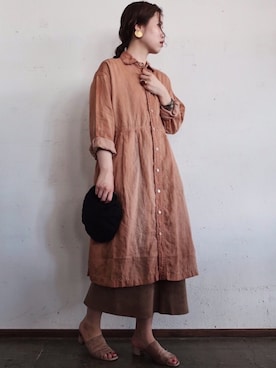 「OMNIGOD（オムニゴッド）のアイテム（シャツワンピース）」を使った、OMNIGOD代官山さん（レディース・168cm）の春コーディネート