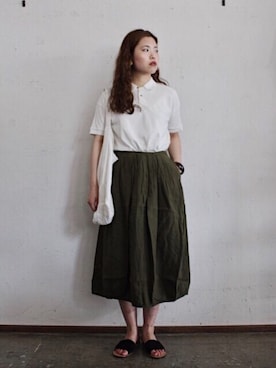 「ARTEPOVERA（アルテポーヴェラ）のアイテム」を使った、OMNIGOD代官山さん（レディース・168cm）の夏コーディネート