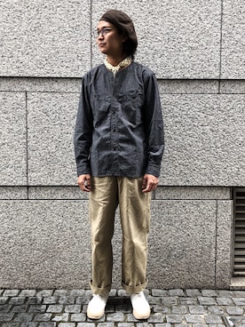 「ドミンゴ」｜「アイテム（帽子）」を使った、OMNIGOD代官山さん（メンズ・180cm）の秋コーディネート