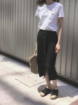 「メゾン キツネ(MAISON KITSUNE)」｜「アイテム（スカート）」を使った、tomomiさん（レディース・164cm）の夏コーディネート