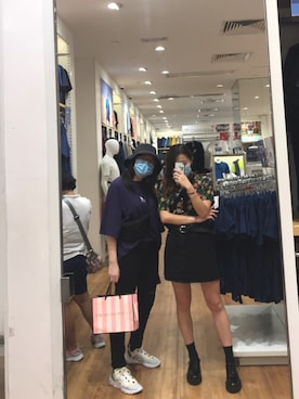 「PULL&BEAR（プルアンドベア）のアイテム（シューズ）」を使った、亂搭才時尚さん（レディース・159cm）の秋コーディネート