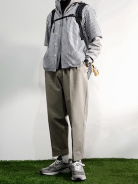 「日系极简」｜「アイテム（マウンテンパーカー）」を使った、寄未さん（メンズ・173cm）の夏コーディネート