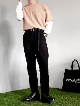 「日系极简」｜「アイテム（スラックス）」を使った、寄未さん（メンズ・173cm）の秋コーディネート