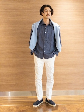 「アイテム（スリッポン、ブルー系）」を使った、中川さん（メンズ・178cm）の春コーディネート