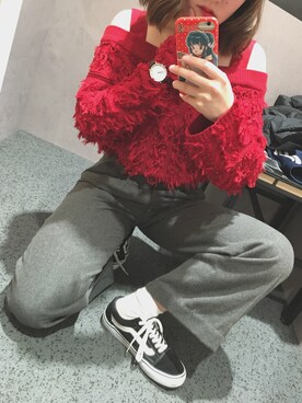 「red」｜「アイテム（アナログ腕時計）」を使った、Honoka☄️さん（レディース・158cm）の冬コーディネート