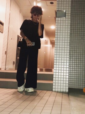 「BALENCIAGA（バレンシアガ）のアイテム（スニーカー、ホワイト系）」を使った、J.shizukiさん（メンズ・165cm）の秋コーディネート