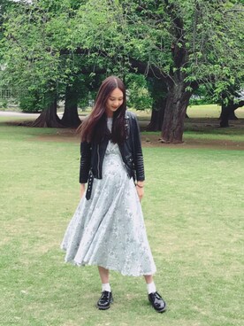 「blondy（ブロンディー）のアイテム」を使った、秦麻里子さん（レディース・170cm）の春コーディネート