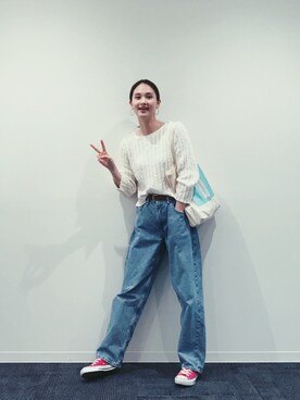 「KIIRA（キーラ）のスラブネップ ニット トップス（ニット/セーター、ホワイト系）」を使った、秦麻里子さん（レディース・170cm）の秋コーディネート