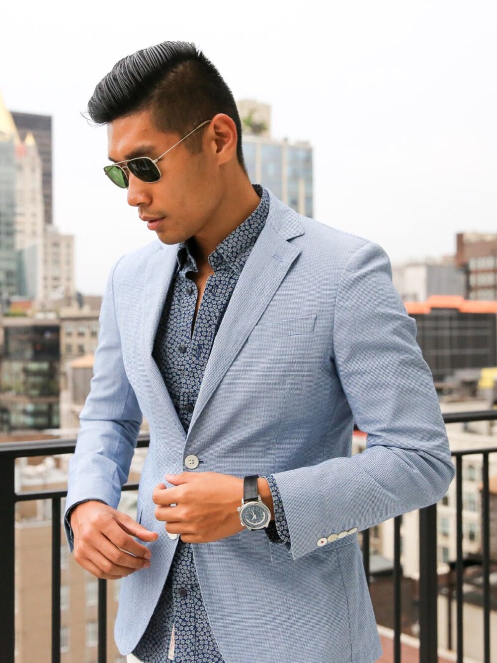 「men、menswear、MENS、men's fashion、NYFW、nyfwm、fashionweek、fashion、ootd、outfit」｜「Chopardのアイテム（アナログ腕時計、ブラック系）」を使った、Levitate Styleさん（メンズ・180cm）の冬コーディネートの1枚目の写真