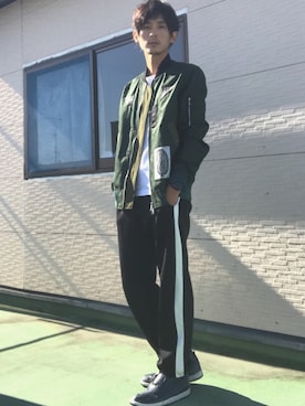 「MIHARAYASUHIRO（ミハラヤスヒロ）のアイテム（ブルゾン）」を使った、Labyrinth西尾さん（メンズ・177cm）の秋コーディネート