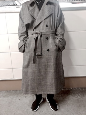 「BALENCIAGA」｜「アイテム（トレンチコート）」を使った、grayさん（メンズ・177cm）の冬コーディネート