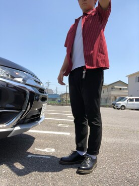 「Dr. Martens（ドクターマーチン）のDr.Martens GIBSON SHOES（ブーツ、ブラック系）」を使った、スケさん＊さん（メンズ・172cm）の春コーディネート
