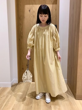 「機能性素材」｜「アイテム（スリッポン）」を使った、coen かねもとさん（レディース・157cm）の春コーディネート