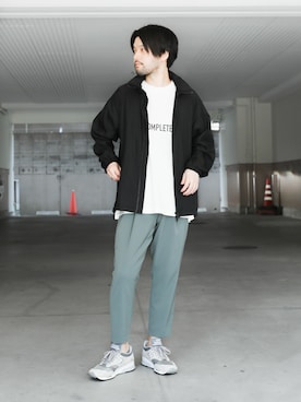 「ATTACHMENT（アタッチメント）のソリビアツイル ツータックイージーパンツ（スラックス）」を使った、SHUさん（メンズ・170cm）の夏コーディネート