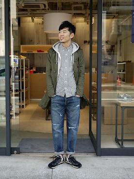 「迷彩」｜「アイテム（ステンカラーコート）」を使った、matsu_no_motoさん（メンズ・176cm）の春コーディネート