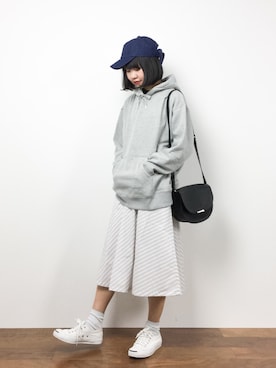 「Casselini（キャセリーニ）のアイテム（キャップ）」を使った、hinaさん（レディース・163cm）の冬コーディネート