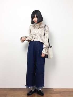 「URBAN RESEARCH Sonny Label（アーバンリサーチサニーレーベル）のSonny Label キャンバスバケツショルダーバッグ（ショルダーバッグ）」を使った、hinaさん（レディース・163cm）の冬コーディネート