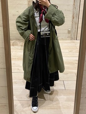 「BEAMS」｜「アイテム（モッズコート）」を使った、mmmさん（レディース・156cm）の春コーディネート