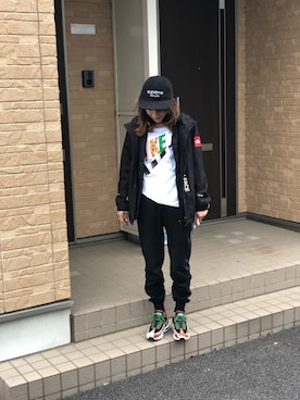 「nikeコーデ」｜「アイテム（ジャケット/アウター）」を使った、Riko さん（レディース・157cm）の春コーディネート