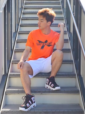 「RVCA（ルーカ）のアイテム（パンツ）」を使った、藤田誠樹さん（メンズ・175cm）の夏コーディネート