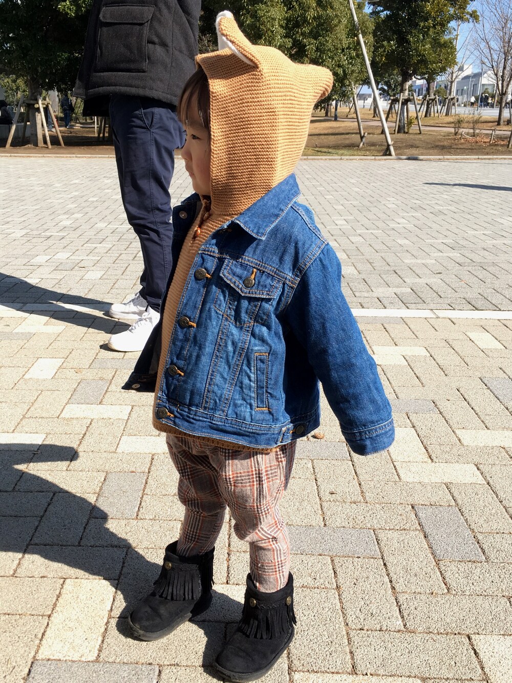 「2歳、女の子、韓国子供服、うさ耳、ニット、GAP、グレンチェック、ハンドメイド、バースデイ、キッズコーデ」｜「Birthdayのアイテム（ブーツ、ブラック系）」を使った、さーちゃんさん（キッズ・90cm）の冬コーディネートの1枚目の写真