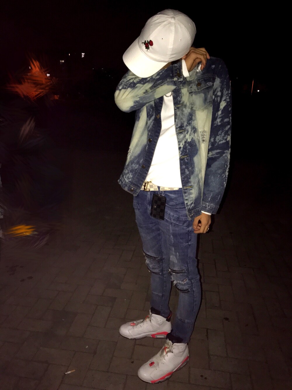 「jordan6、infrared、おしゃれさんと繋がりたい、足元倶楽部、足元くら部、足元、寒い、デニムデニム」｜「ZARA MANのアイテム（デニムパンツ、ブルー系）」を使った、K11さん（メンズ・173cm）の秋コーディネートの1枚目の写真