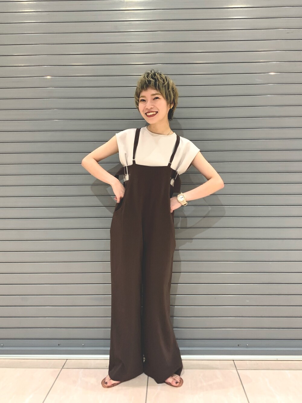 「夏コーデ、楽チンコーデ、カジュアルコーデ、シンプルコーデ、サロペット、今日のコーデ、低身長、おしゃれさんと繋がりたい、カジュアル、ベージュ」｜「JEANASISのサイドオープンキャミサロペ/891758（その他パンツ、ブラウン系）」を使った、もえぴさん（レディース・150cm）の夏コーディネートの1枚目の写真