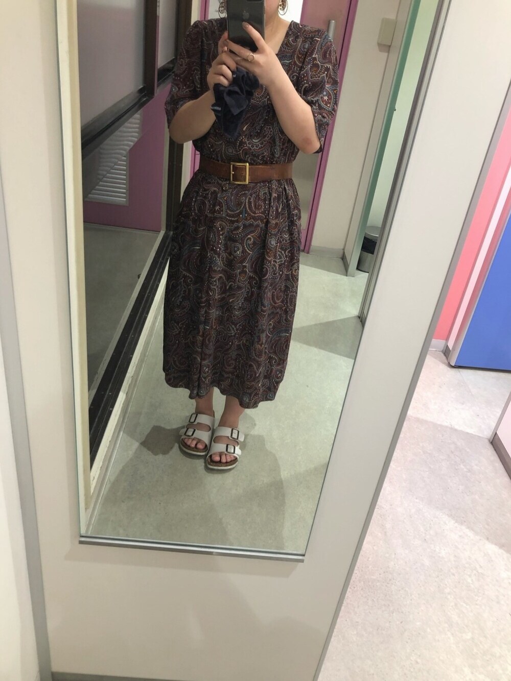 「ワンピース、古着、used、SPINNS、サンダル」｜「SPINNSのアイテム（ワンピース、ブラウン系）」を使った、A子さん（レディース・153cm）の夏コーディネートの1枚目の写真