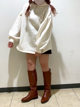 「アイテム（パーカー、ホワイト系）」を使った、Asuka🧁さん（レディース・153cm）の秋コーディネート