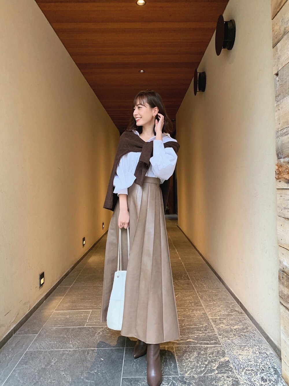 中村麻美さんの「スフレヤーンモックネックセーター（長袖）セットアップ可能（UNIQLO）」を使ったコーディネート